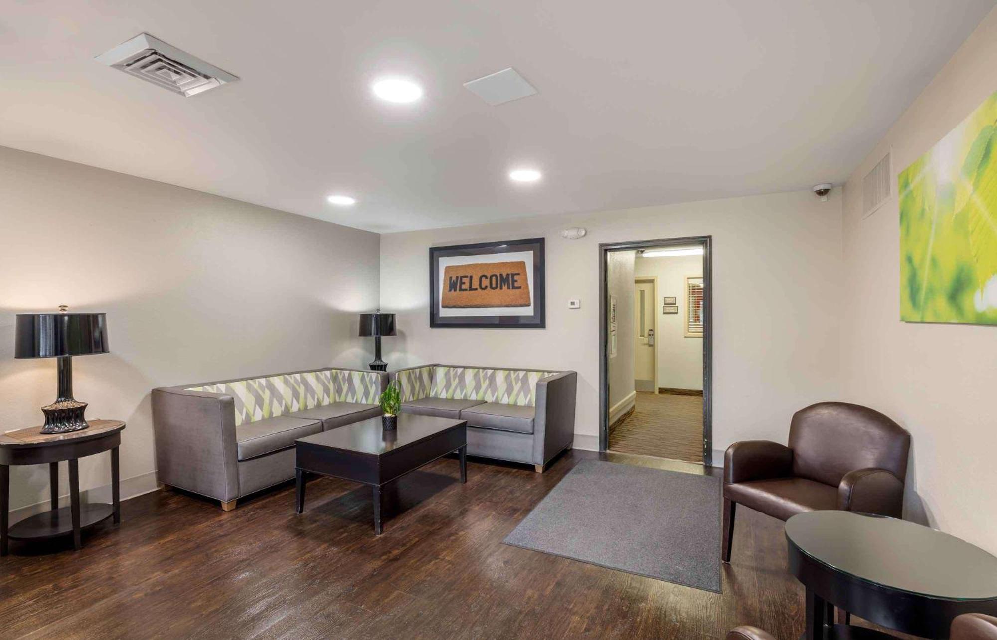 Extended Stay America Suites - Omaha - West Exterior photo