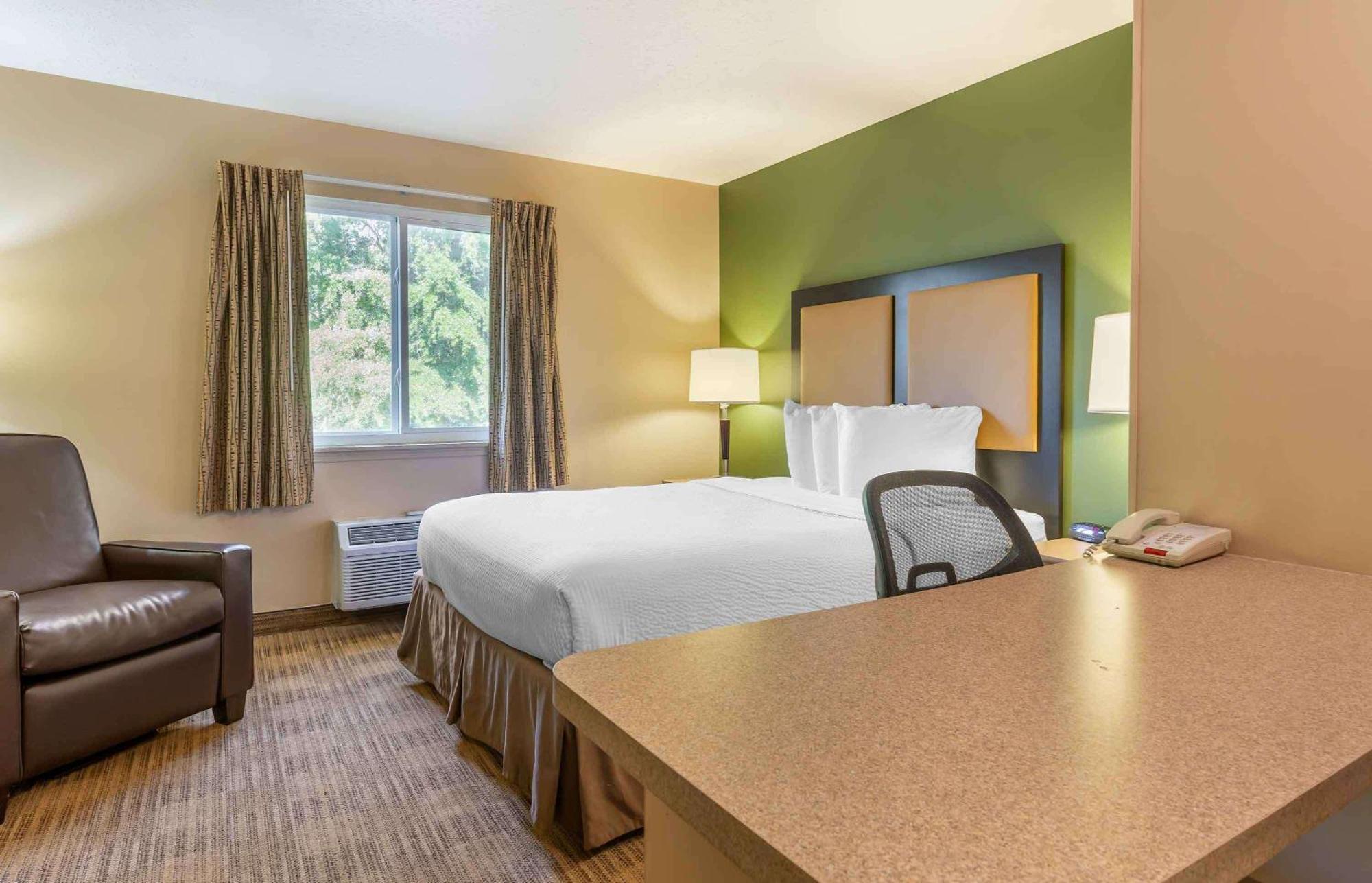 Extended Stay America Suites - Omaha - West Exterior photo